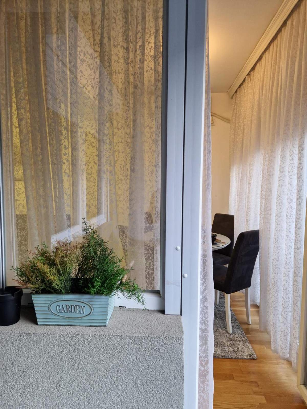 Kamche Lux Apartment Skopje Ngoại thất bức ảnh